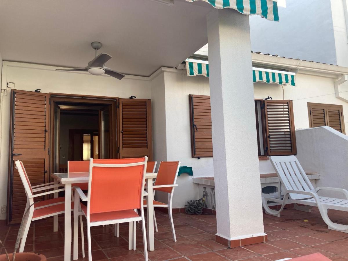 Chalet Adosado En Urbanizacion Con Precioso Jardin Dénia Exterior foto