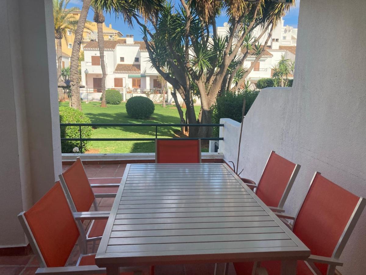 Chalet Adosado En Urbanizacion Con Precioso Jardin Dénia Exterior foto